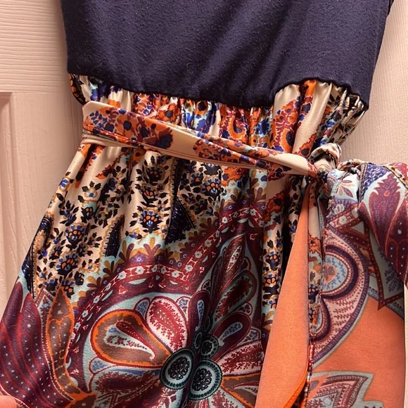 Nordstrom- Maternal America Maternity Dress- Gently used. Silk type skirt - Picture 3 of 7